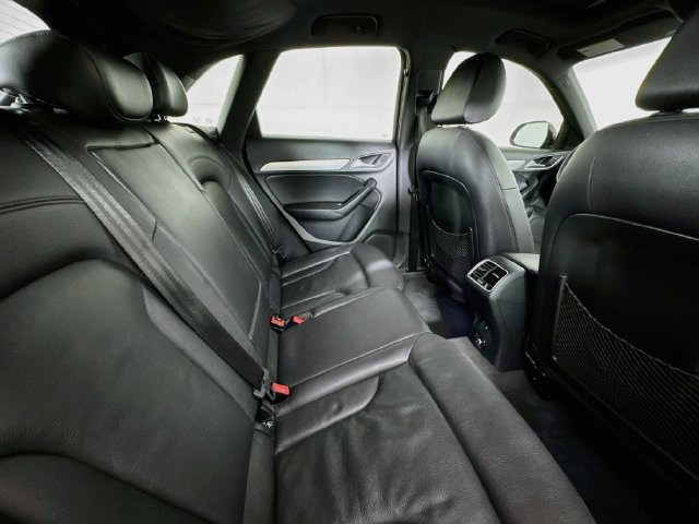 Used 2018 Audi Q3 2.0T Premium w/ Convenience Package FWD image 24