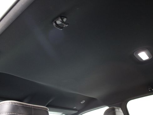 Used 2023 RAM 1500 Laramie AWD/4WD image 23