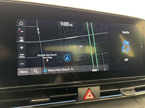 Used 2025 Hyundai Elantra SEL FWD image 24