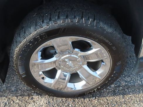 Used 2018 Chevrolet Silverado 1500 LTZ w/ Sport Package AWD/4WD image 16