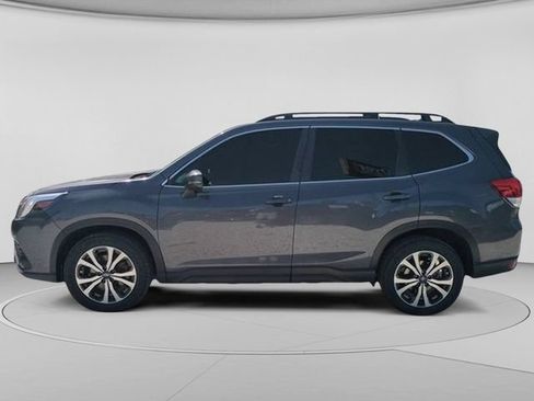 Used 2022 Subaru Forester Limited AWD/4WD image 8