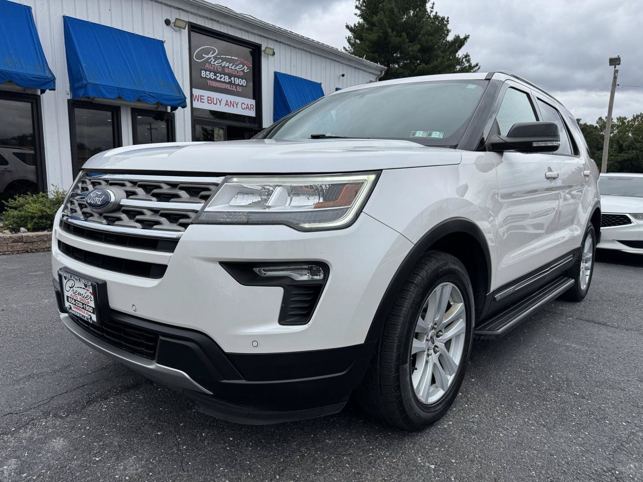 Used 2018 Ford Explorer XLT w/ Equipment Group 202A AWD/4WD image 1