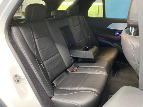 Used 2024 Mercedes-Benz GLE 450e 4MATIC image 47