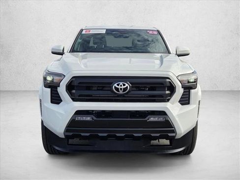 Certified 2025 Toyota Tacoma SR5 image 2