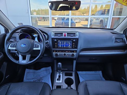 Used 2017 Subaru Outback 2.5i Limited image 18
