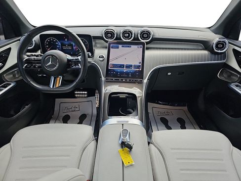 Used 2023 Mercedes-Benz GLC 300 image 10