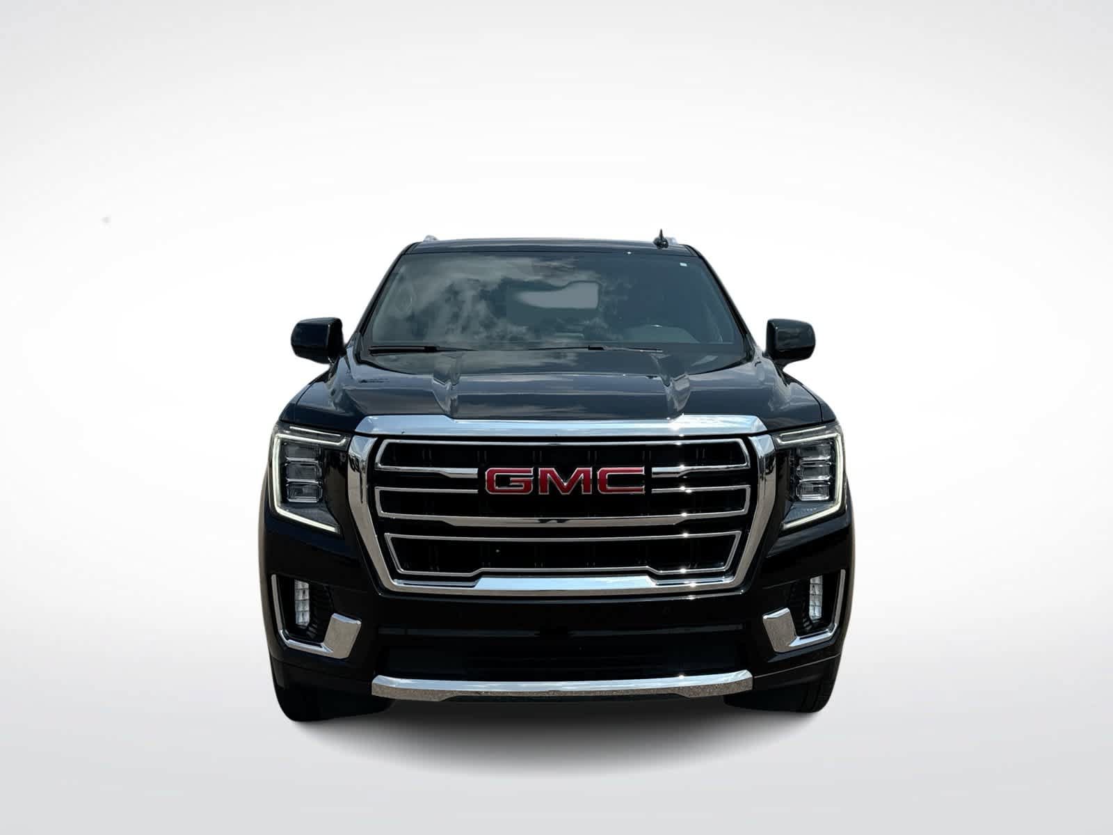 Used 2023 GMC Yukon SLT AWD/4WD image 3