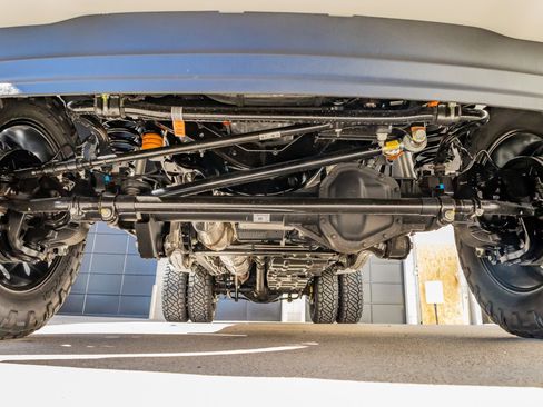 Used 2026 Ford F450 Platinum w/ FX4 Off-Road Package image 15