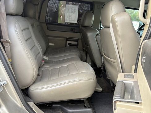 Used 2003 HUMMER H2 w/ Preferred Equipment Group AWD/4WD image 13