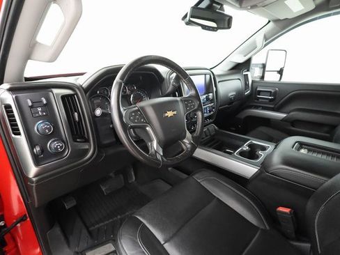 Used 2018 Chevrolet Silverado 2500 LTZ w/ LTZ Plus Package image 8