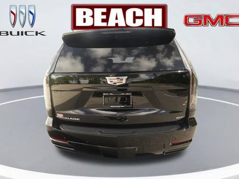 Used 2025 Cadillac Escalade ESV Sport Platinum AWD/4WD image 4