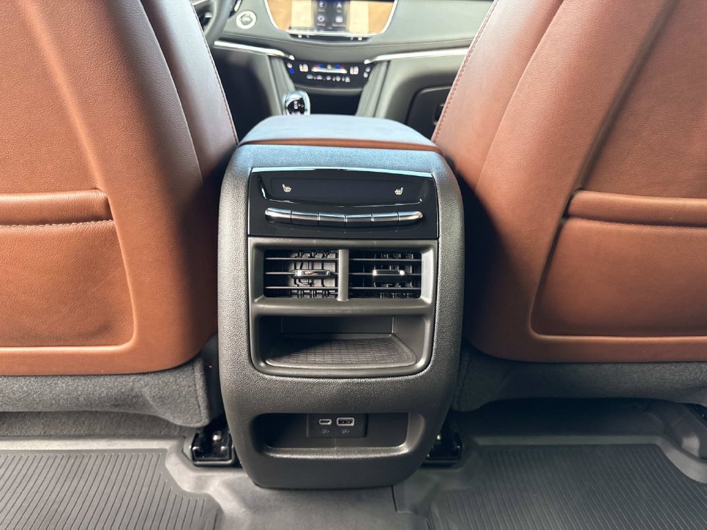 New 2026 Cadillac XT5 Premium Luxury w/ Driver Assist Package FWD image 16