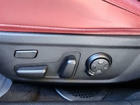 Used 2018 Kia Stinger GT2 image 17