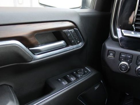 Used 2024 GMC Sierra 1500 SLT w/ SLT Premium Plus Package AWD/4WD image 13