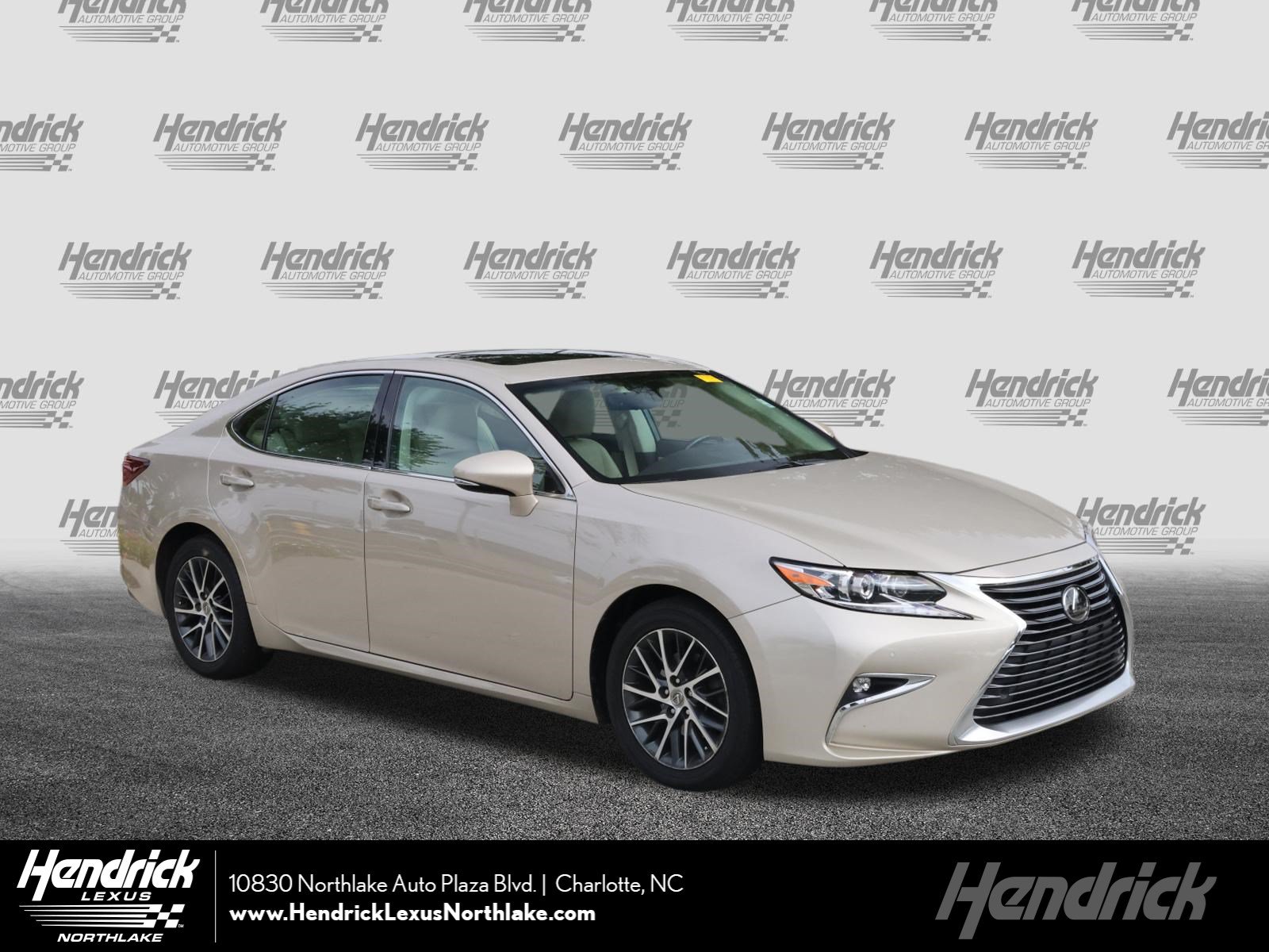 Used 2017 Lexus ES 350 w/ Luxury Package FWD image 1