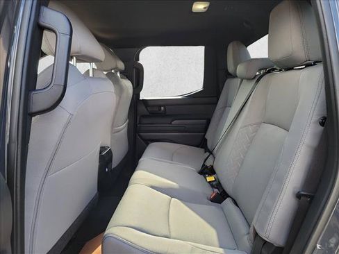 Used 2025 Toyota Tacoma SR5 AWD/4WD image 11