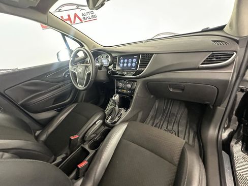 Used 2020 Buick Encore Preferred w/ Safety Package image 21