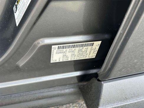 Certified 2021 Nissan Rogue S image 18