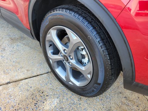 Used 2025 Ford Escape ST-Line w/ Cold Weather Package FWD image 26