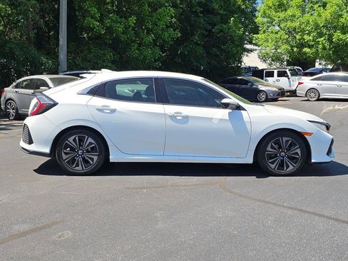 Used 2018 Honda Civic EX image 2