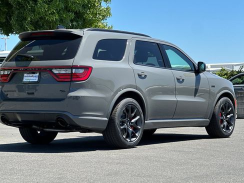New 2026 Dodge Durango R/T w/ Blacktop Package AWD/4WD image 4