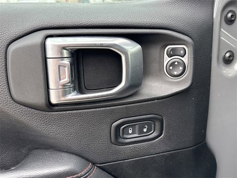 Used 2022 Jeep Gladiator Rubicon w/ LED Lighting Group image 11