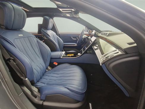 Used 2025 Mercedes-Benz S 63 AMG S image 33