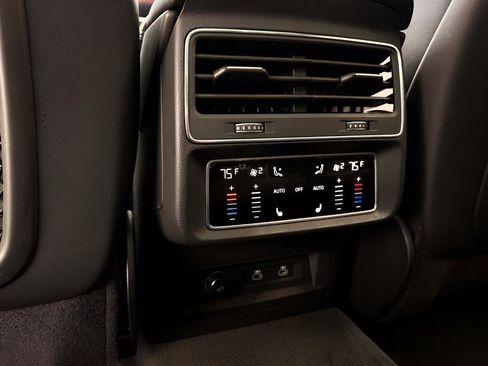 Used 2025 Audi Q7 2.0T Premium Plus AWD/4WD image 19