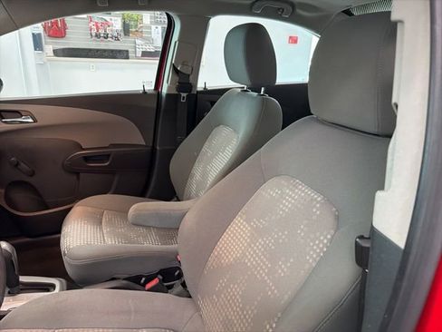 Used 2014 Chevrolet Sonic LS FWD image 13