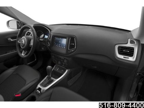 Used 2018 Jeep Compass Latitude w/ Popular Equipment Group AWD/4WD image 17