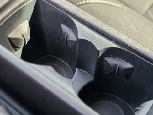 Used 2016 Ford Focus SE w/ SE Sport Package image 41