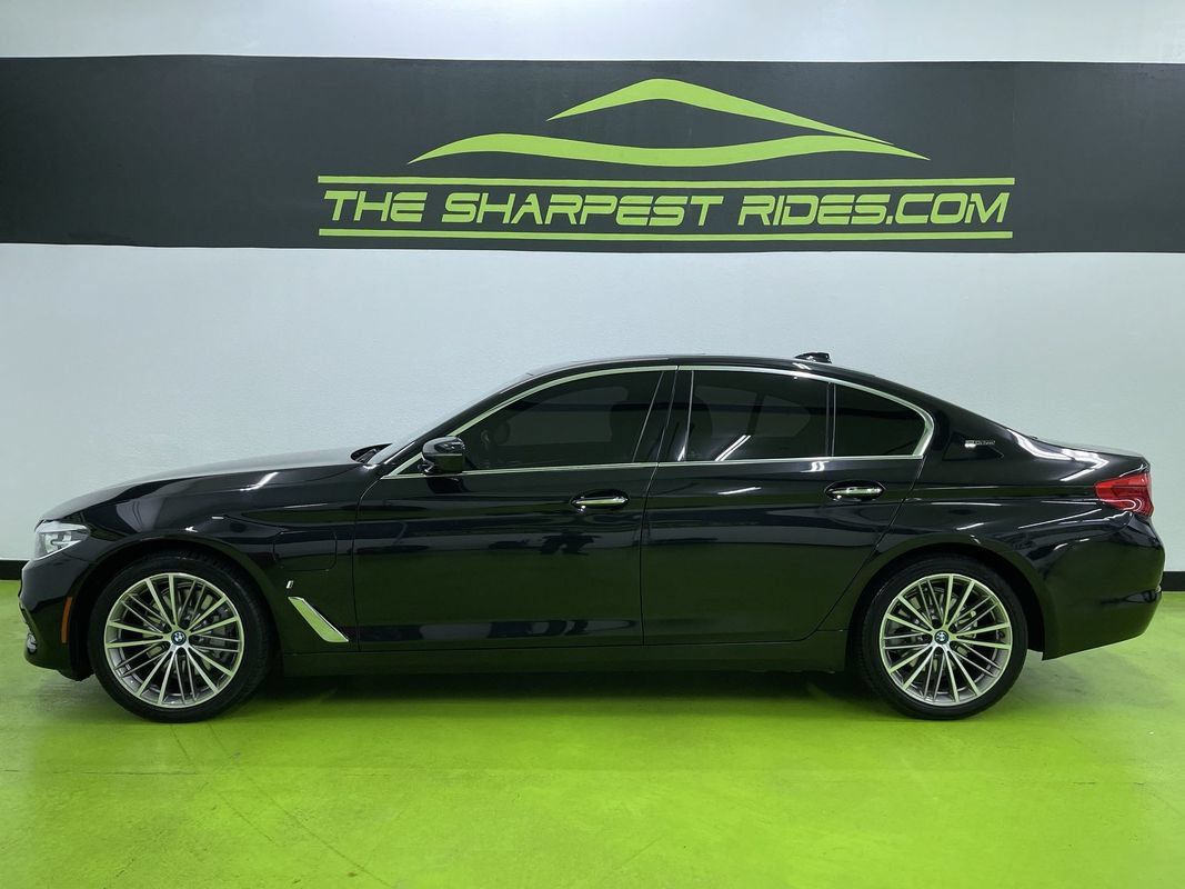 Used 2018 BMW 530e w/ Premium Package 2 RWD image 6
