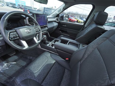 Used 2024 Toyota Tundra Limited image 15