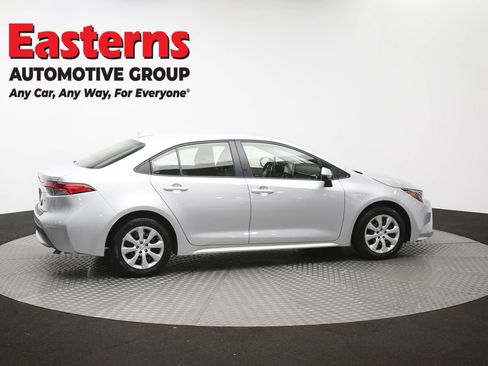 Used 2021 Toyota Corolla LE w/ Carpet Mat Package (TMS) FWD image 42