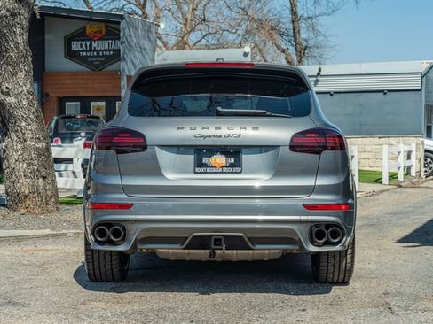 Used 2018 Porsche Cayenne GTS image 5