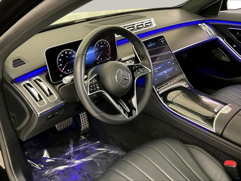 Certified 2023 Mercedes-Benz S 500 4MATIC w/ AMG Line image 17