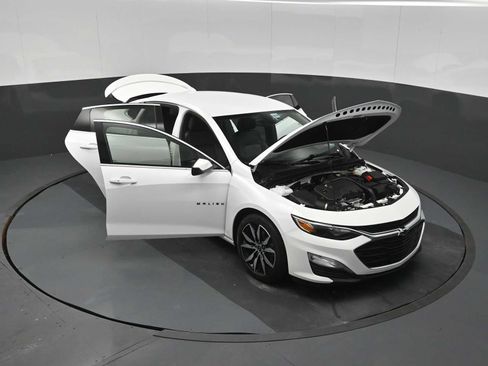 Used 2021 Chevrolet Malibu RS FWD image 26