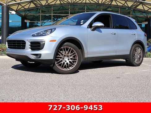 Used 2016 Porsche Cayenne AWD/4WD image 1