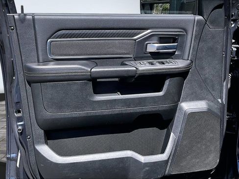 Certified 2025 RAM 2500 Big Horn AWD/4WD image 13