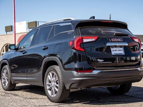 Used 2023 GMC Terrain SLT AWD/4WD image 8