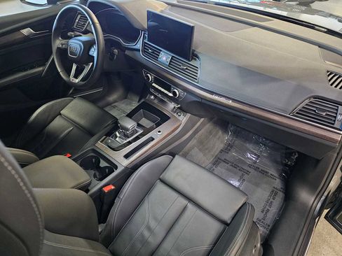 Used 2025 Audi Q5 e Premium Plus w/ Premium Plus Package image 11