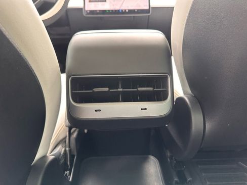 Used 2021 Tesla Model 3 Standard Range Plus image 16