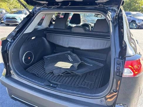 Used 2023 Toyota Corolla Cross LE image 12