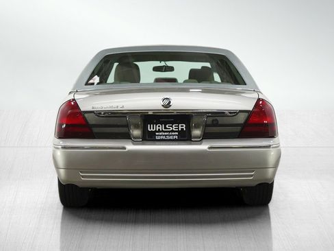 Used 2009 Mercury Grand Marquis LS RWD image 4