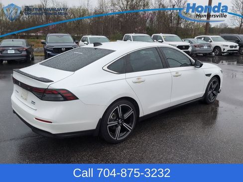 Used 2023 Honda Accord Sport image 8