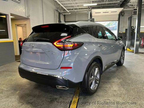 Used 2024 Nissan Murano Platinum image 3