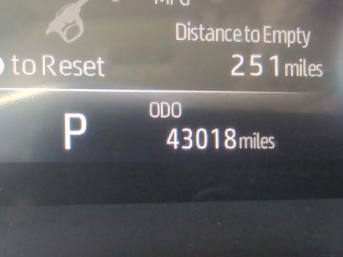 Certified 2024 Toyota Highlander XLE image 21