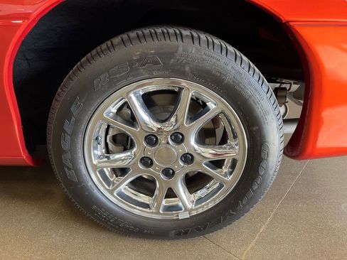 Used 2002 Chevrolet Camaro Z28 w/ Preferred Equipment Group image 64