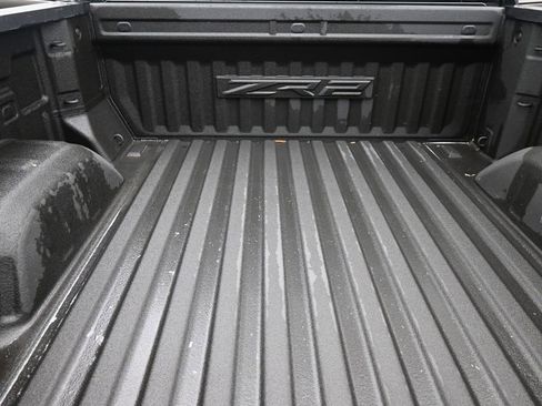 Used 2023 Chevrolet Silverado 1500 ZR2 w/ Technology Package image 18