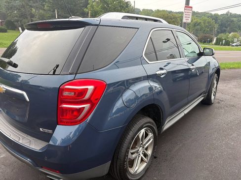 Used 2017 Chevrolet Equinox Premier w/ Enhanced Convenience Package AWD/4WD image 2